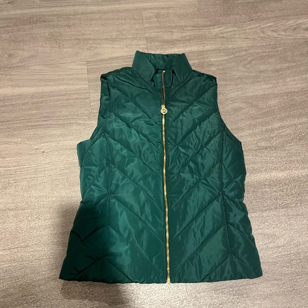 NWT Michael Kors Green Quilted Vest with Gold Zipper M